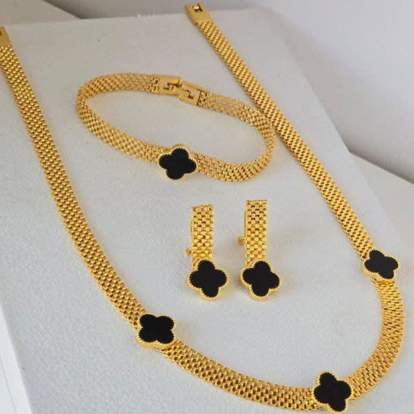 Gold-Plated Clover Jewelry Set